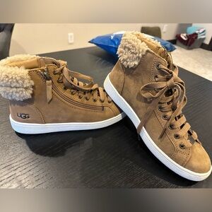Ugg Sneakers Sz 8.5 New